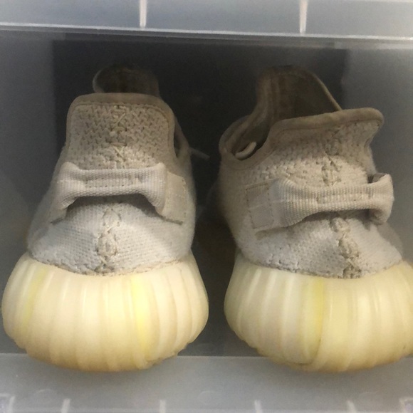 Yeezy triple whites - Picture 5 of 5